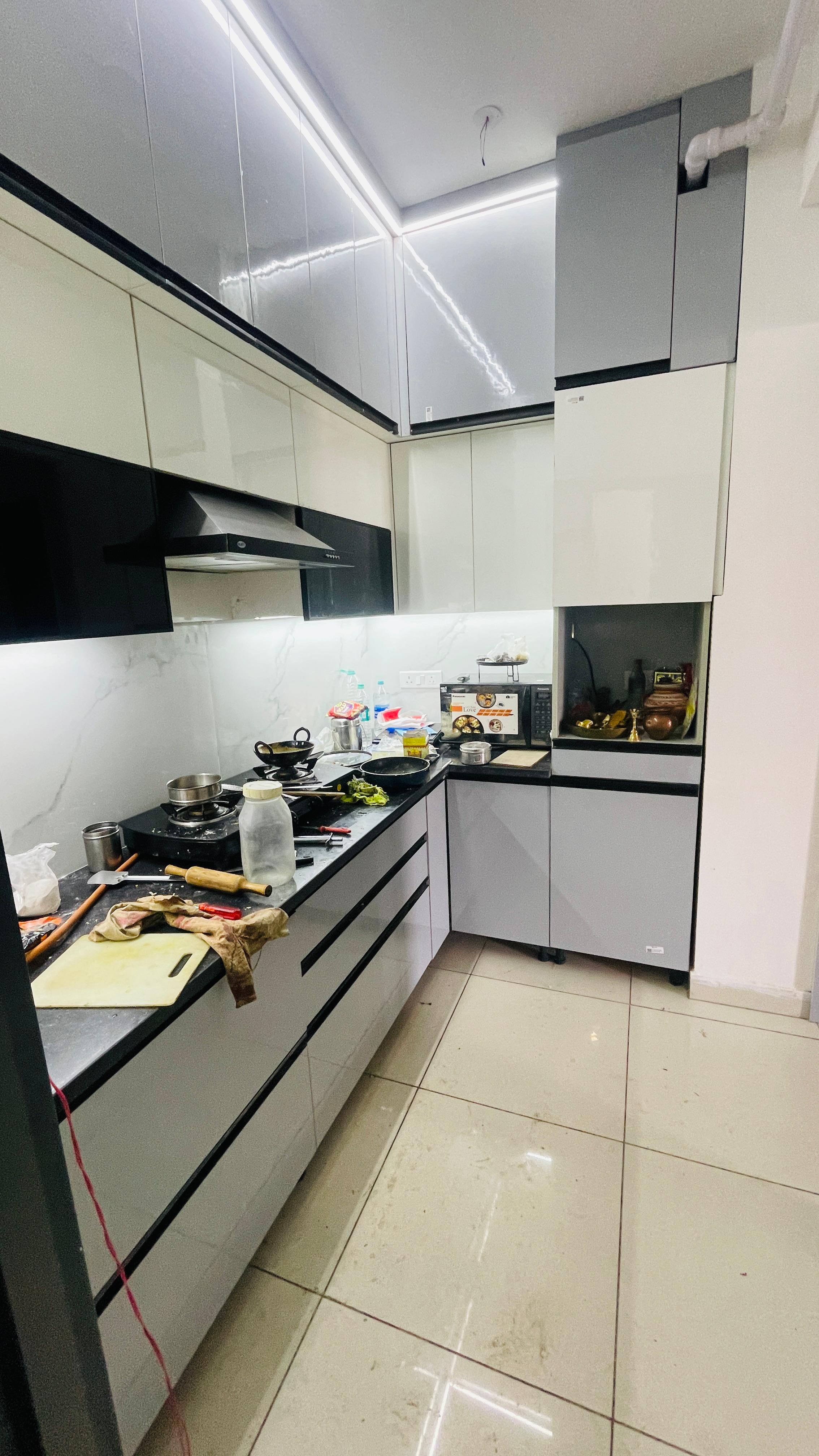 L-Shaped Modular Kitchen